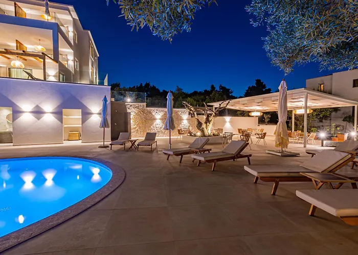 Serenity Hill * Paliouri